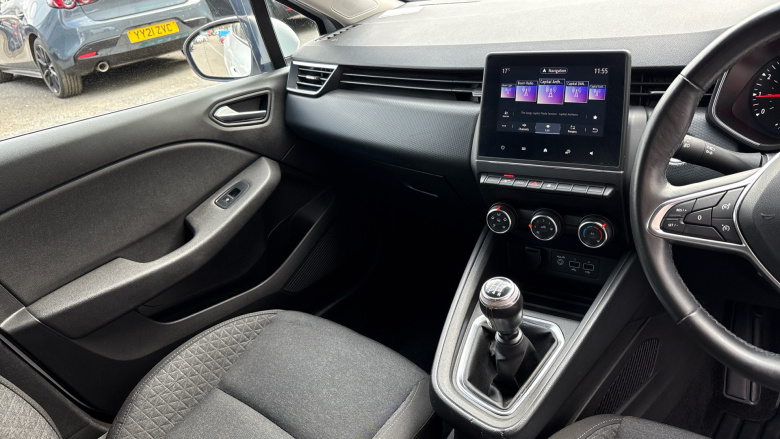 Renault Clio 1.0 TCe 100 Iconic 5dr Petrol Hatchback